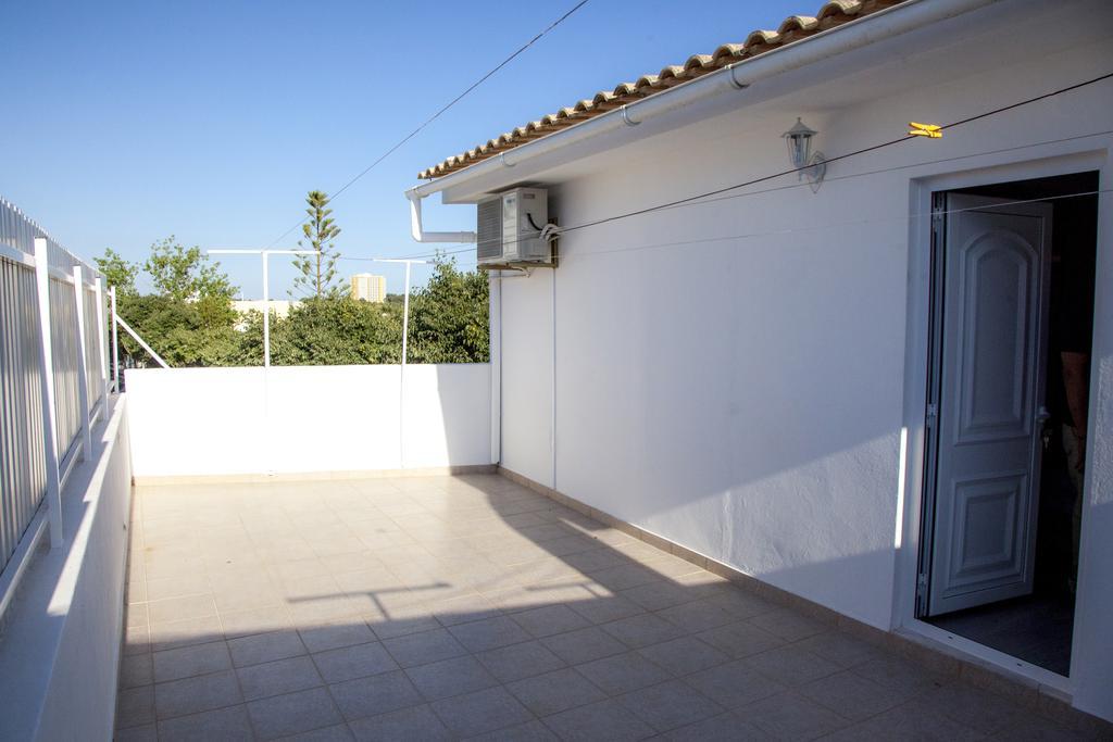 Sem Nome Otel Alvor Oda fotoğraf