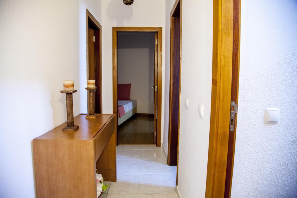 Sem Nome Otel Alvor Oda fotoğraf